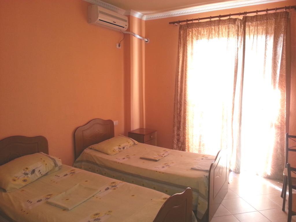 Hotel Palma Durres Phòng bức ảnh
