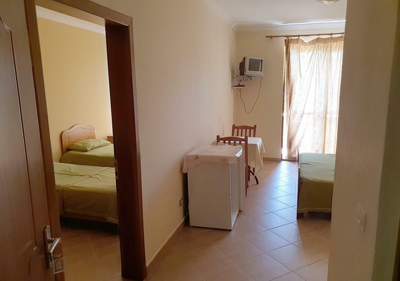 Hotel Palma Durres Ngoại thất bức ảnh