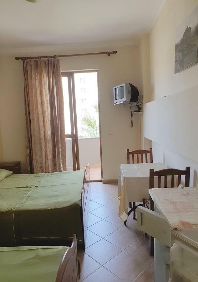Hotel Palma Durres Ngoại thất bức ảnh
